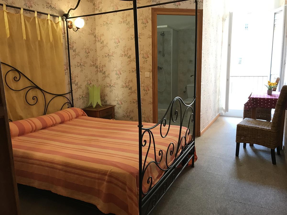 Hotel Au Picardy Nice Ngoại thất bức ảnh